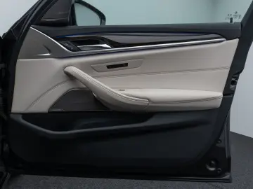 540i Luxury Line Kamera Glasdach Laser HUD H/K