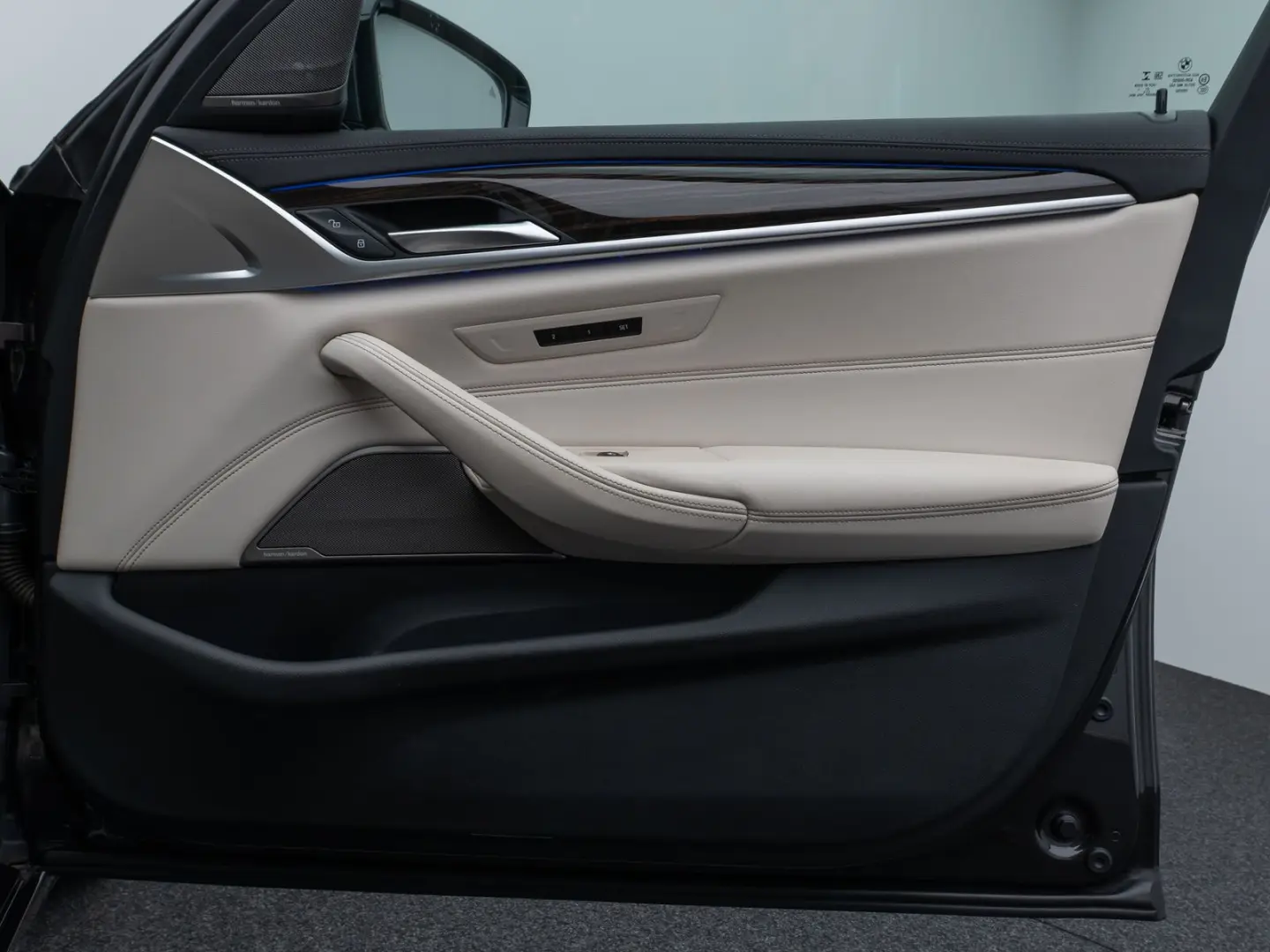 540i Luxury Line Kamera Glasdach Laser HUD H/K