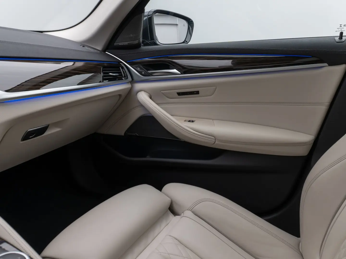 540i Luxury Line Kamera Glasdach Laser HUD H/K