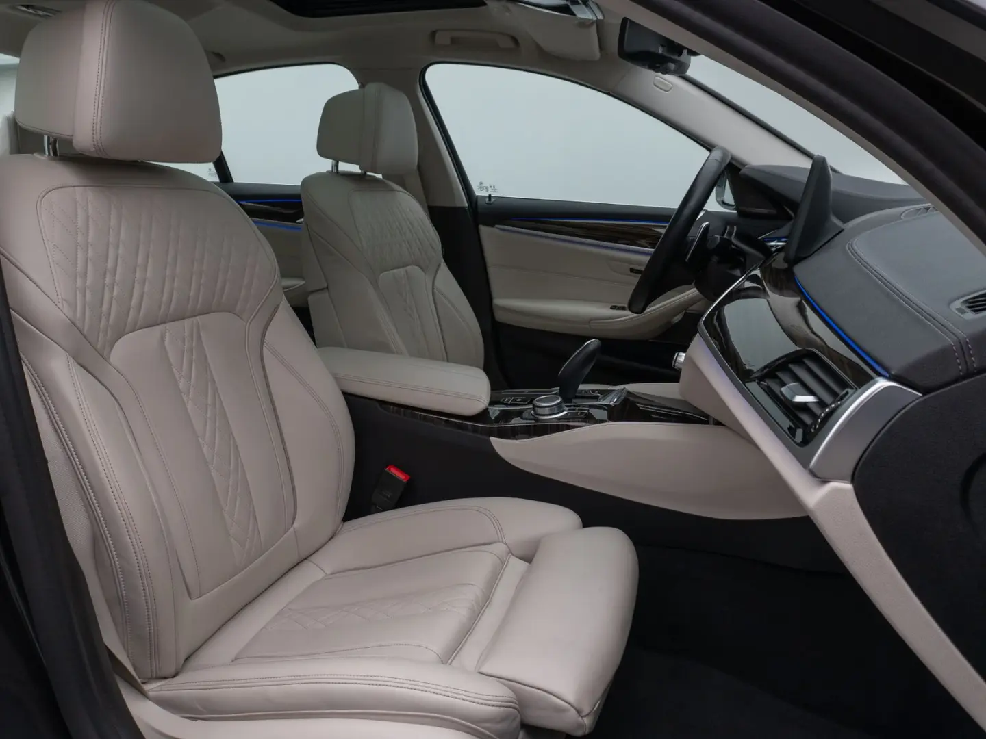 540i Luxury Line Kamera Glasdach Laser HUD H/K