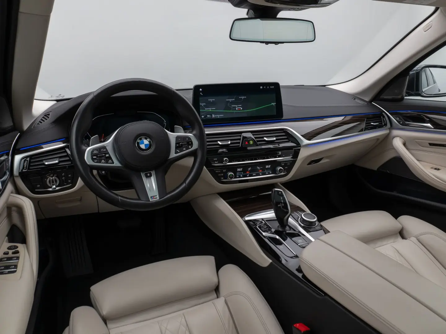 540i Luxury Line Kamera Glasdach Laser HUD H/K