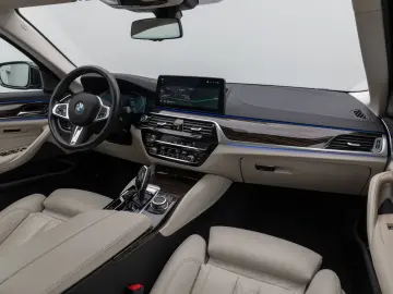 540i Luxury Line Kamera Glasdach Laser HUD H/K