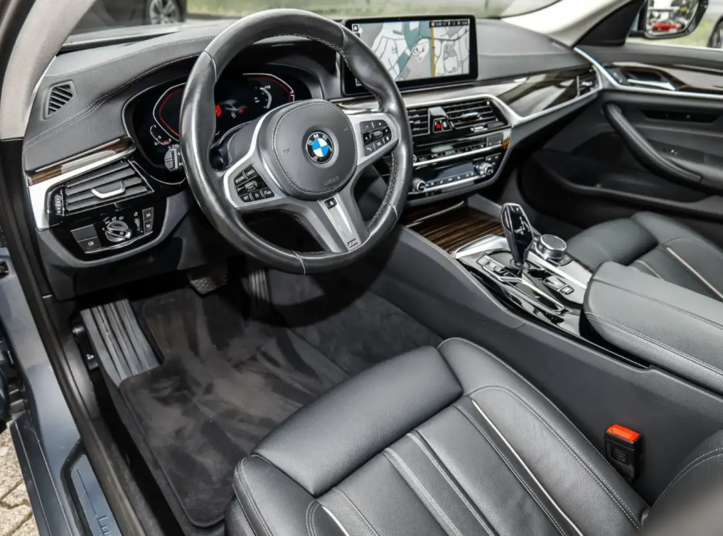 BMW 530 i Limousine Luxury Line