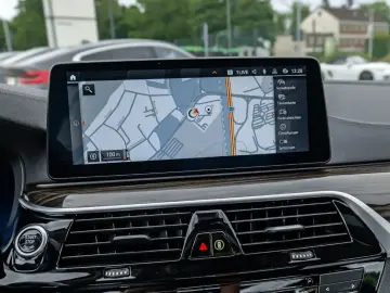 BMW 530 i Limousine Luxury Line