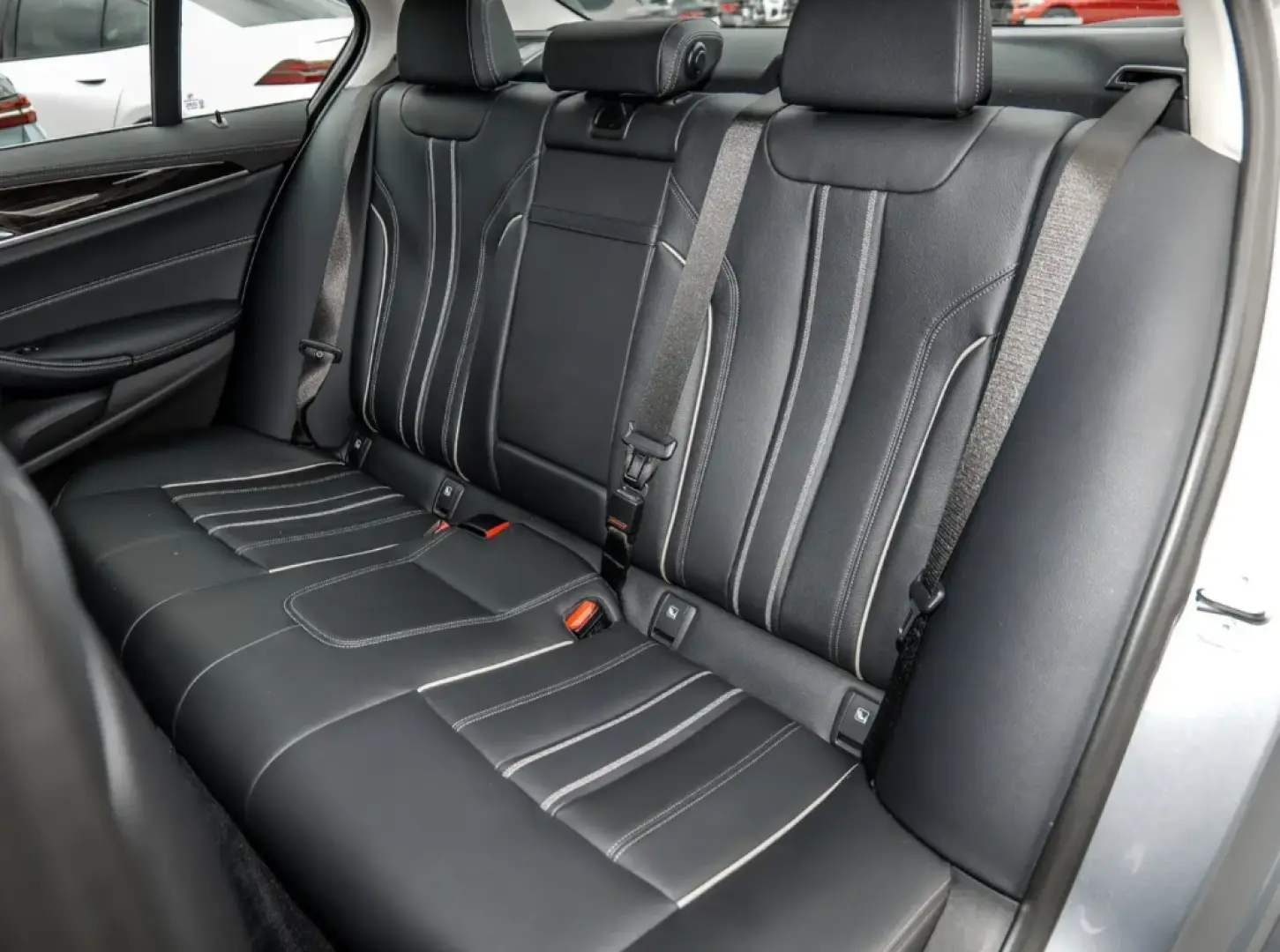 BMW 530 i Limousine Luxury Line