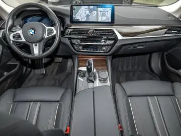 BMW 530 i Limousine Luxury Line