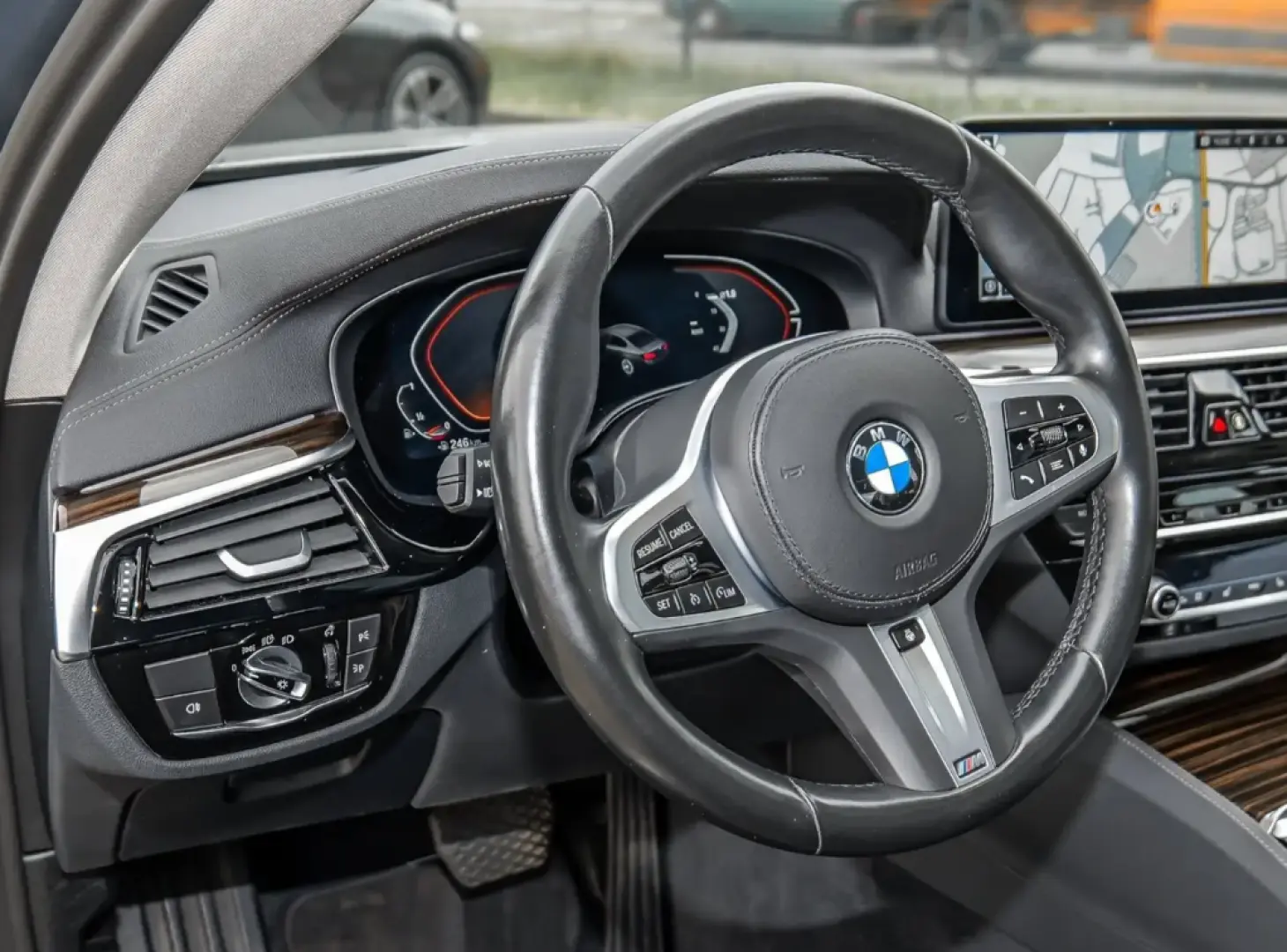 BMW 530 i Limousine Luxury Line