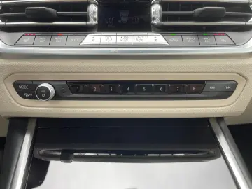 420d Cabrio LED NAVI LEDER SHZ PDC RFK KOMFORTZU