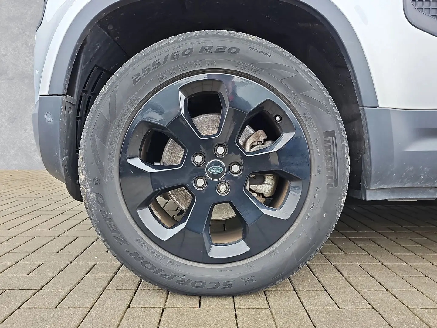Defender 110 D240 SE