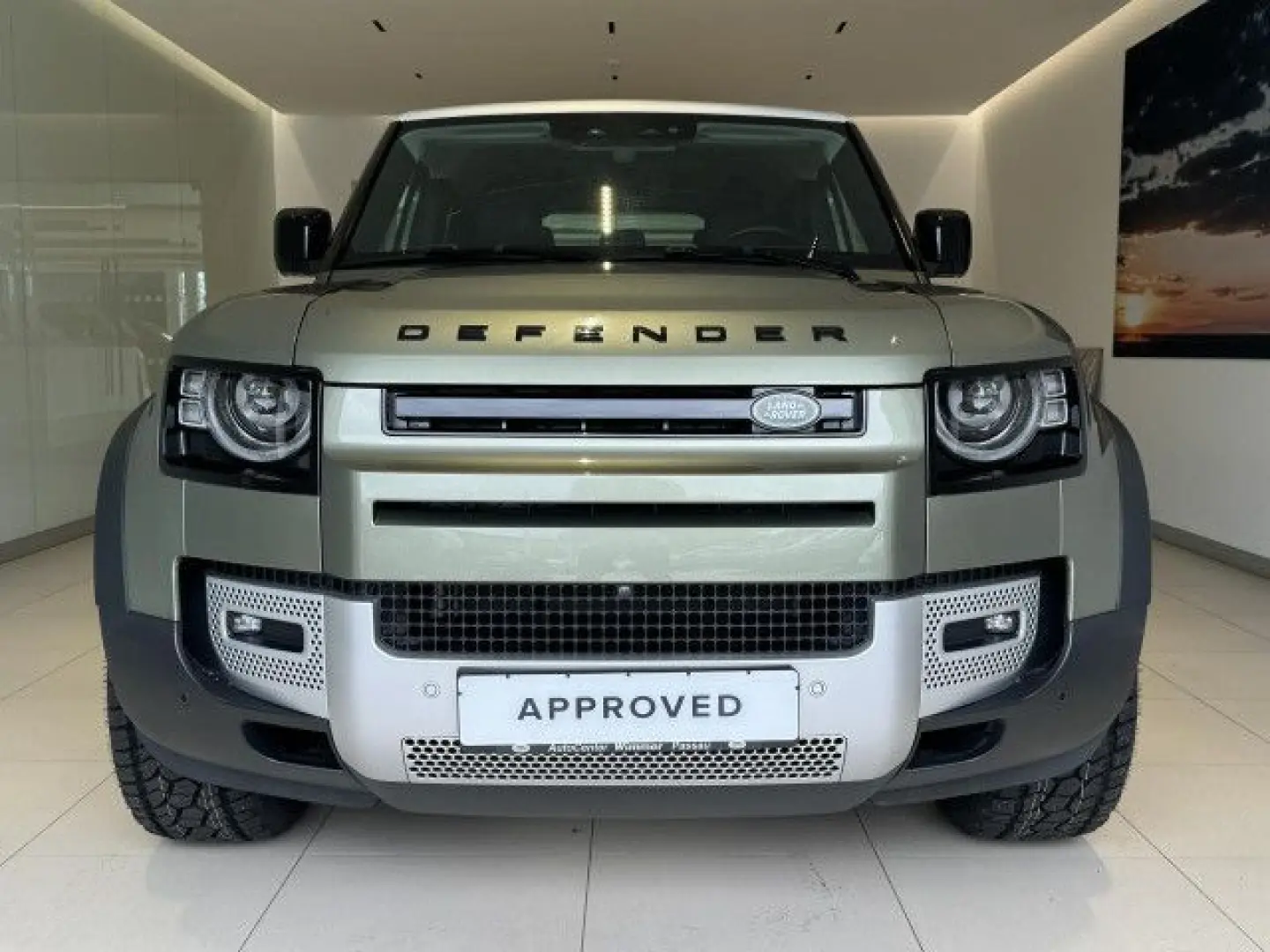 Defender 110 D240 SE Black Pack 7-Sitzer AHK LED