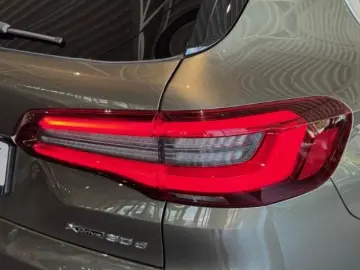 X5 xDrive30d ACC+HUD+LED+HarmanKardon+AHK
