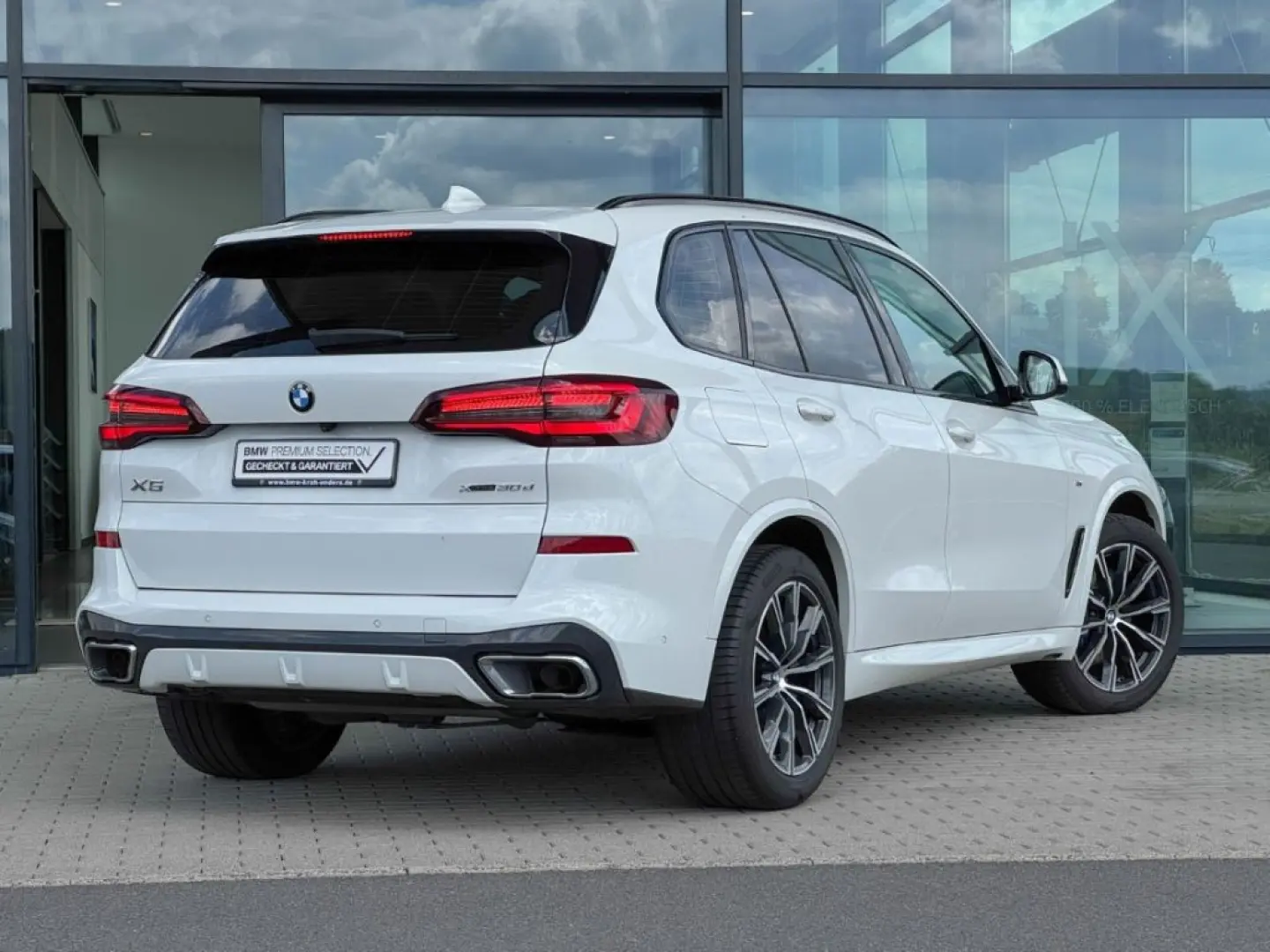 X5 xDrive 30 d M Sport PDCv+h LED Rückfahrkam. L