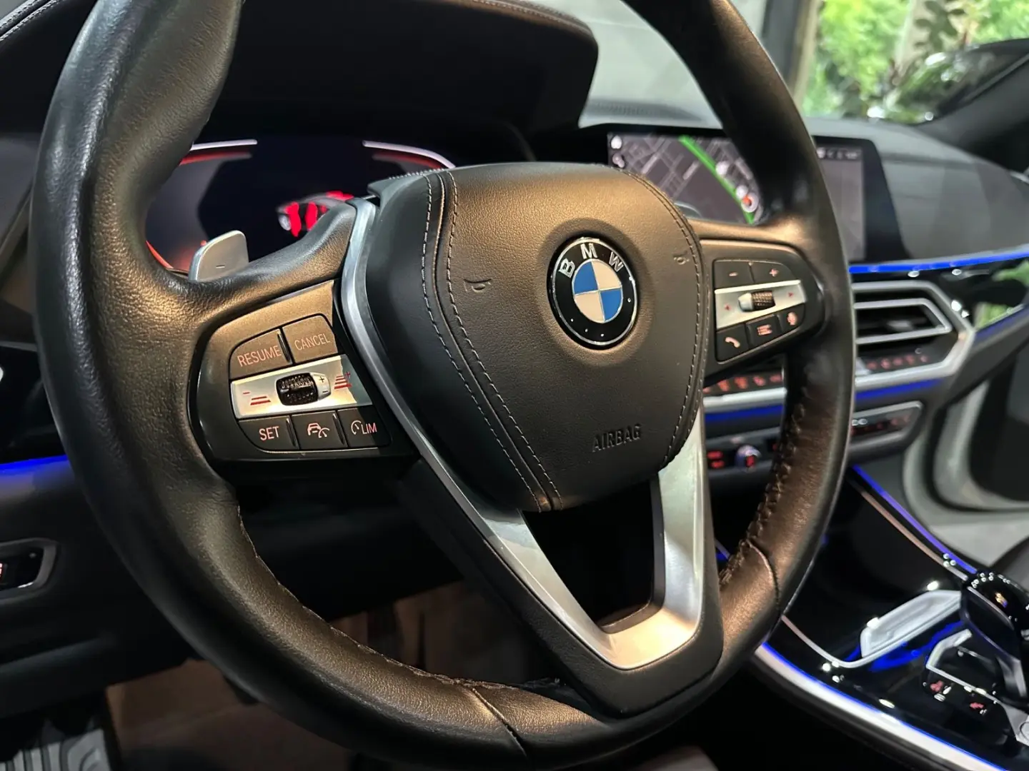 X5 xDrive 30d xLine /Soft-Close /2xTV / PANORAMA