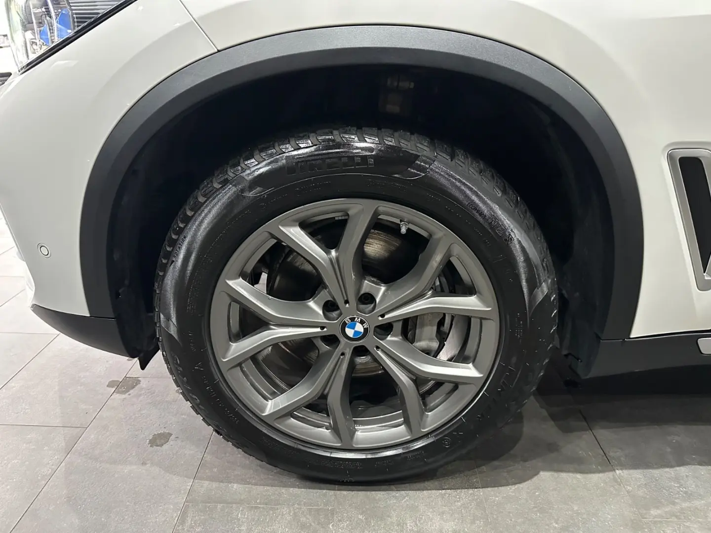 X5 xDrive 30d xLine /Soft-Close /2xTV / PANORAMA