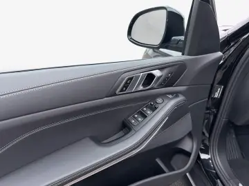 X5 xDrive30d xLine *HuD*