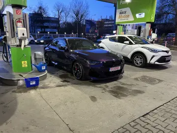 BMW M240i