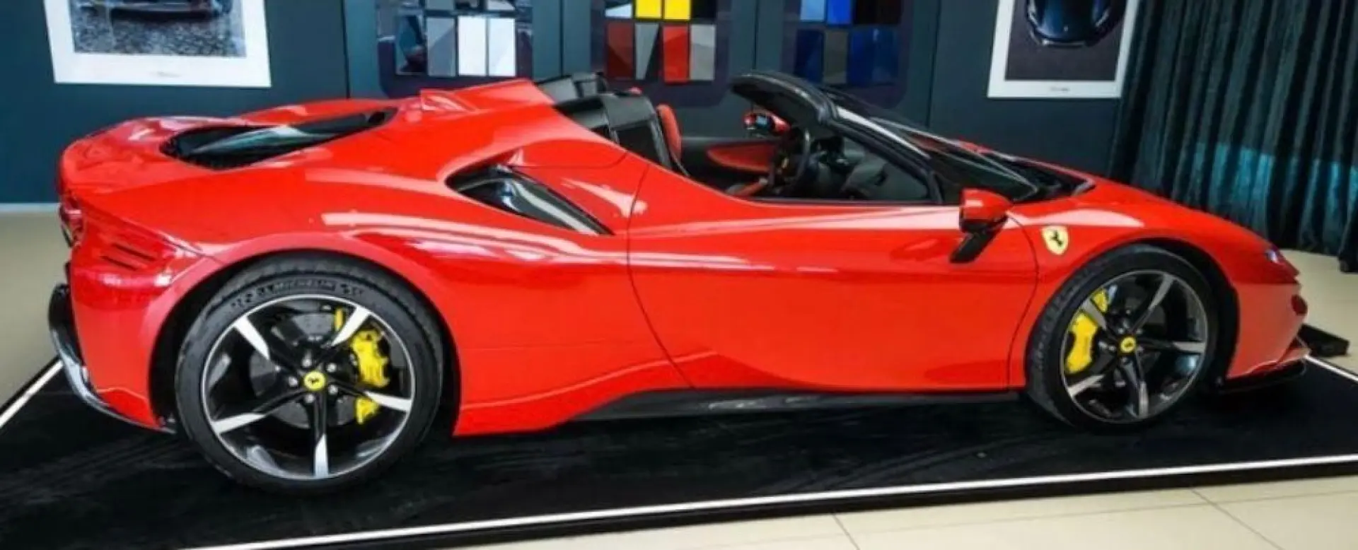 SF90 SPIDER CARBON INT&EXT RED INT JBL FULLOPT!