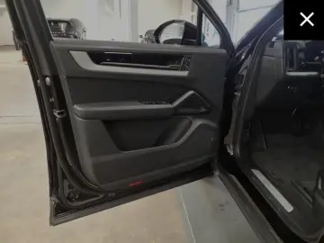 Cayenne Coupe E-Hybrid*Hinterachslenk.*InnoDrive