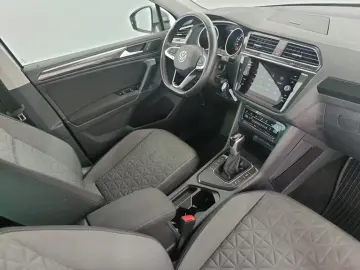 VW Tiguan Noul Tiguan Life 2,0 TDI DSG