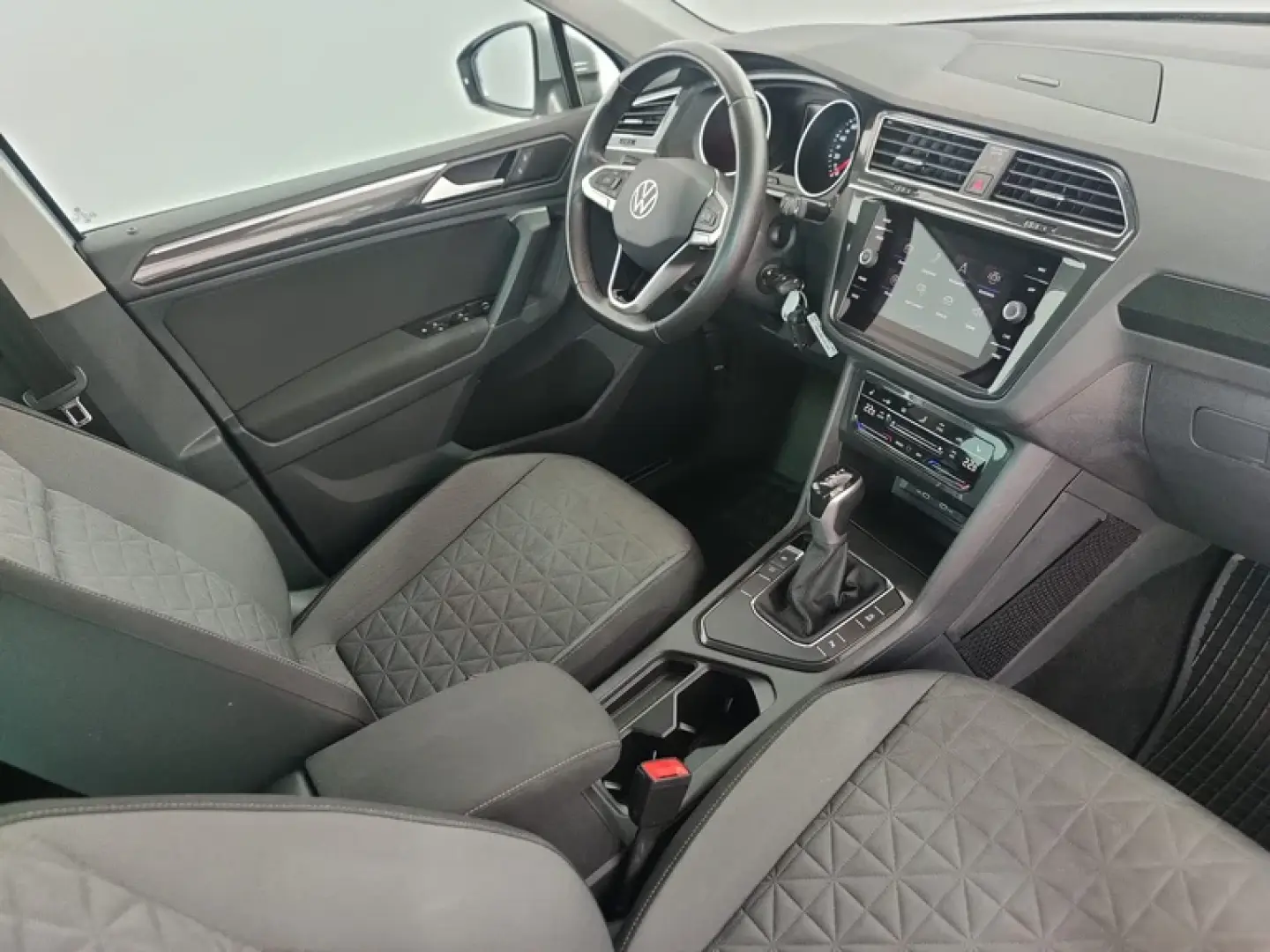 VW Tiguan Noul Tiguan Life 2,0 TDI DSG