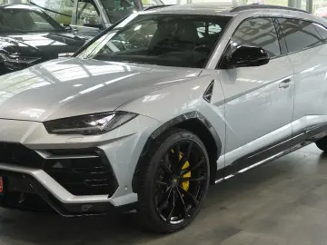 Urus  4.0 V8 Sport PANO SOFT B&O 23