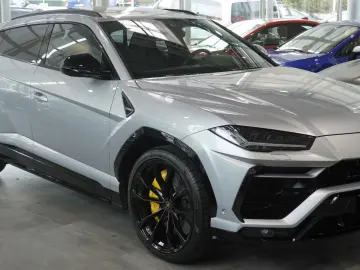 Urus  4.0 V8 Sport*PANO*SOFT*B&O*23