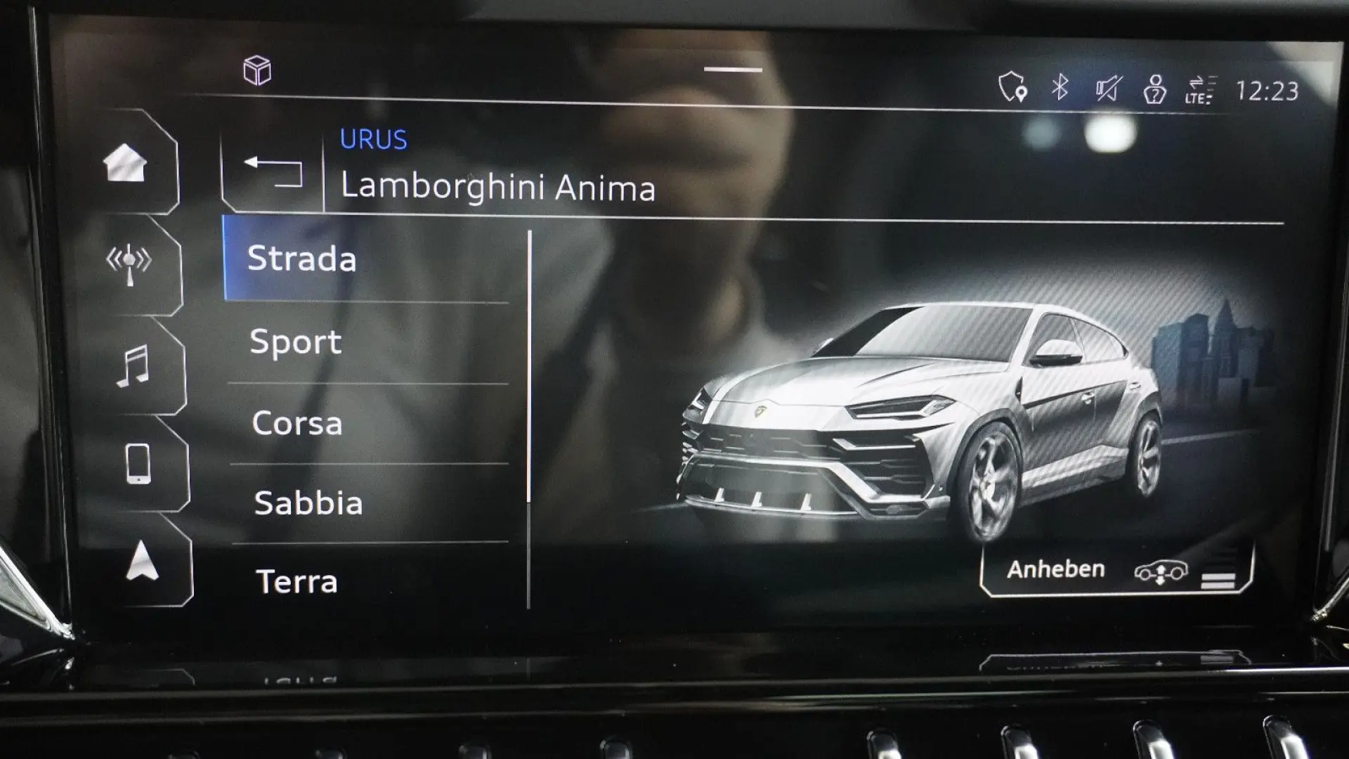 Urus  4.0 V8 Sport*PANO*SOFT*B&O*23