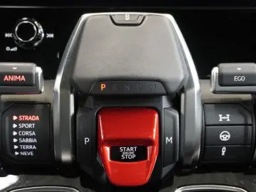 Urus  4.0 V8 Sport*PANO*SOFT*B&O*23