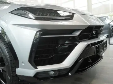 Urus  4.0 V8 Sport*PANO*SOFT*B&O*23