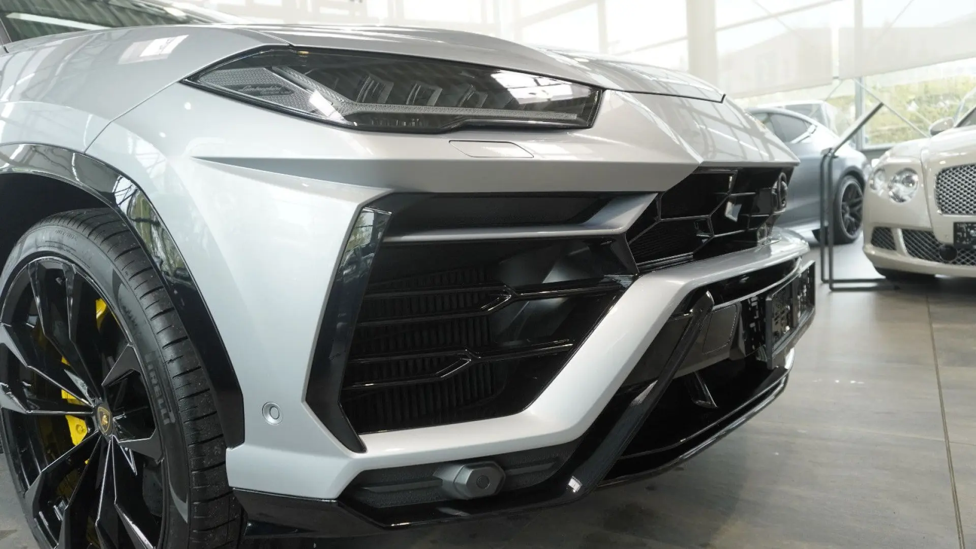 Urus  4.0 V8 Sport*PANO*SOFT*B&O*23