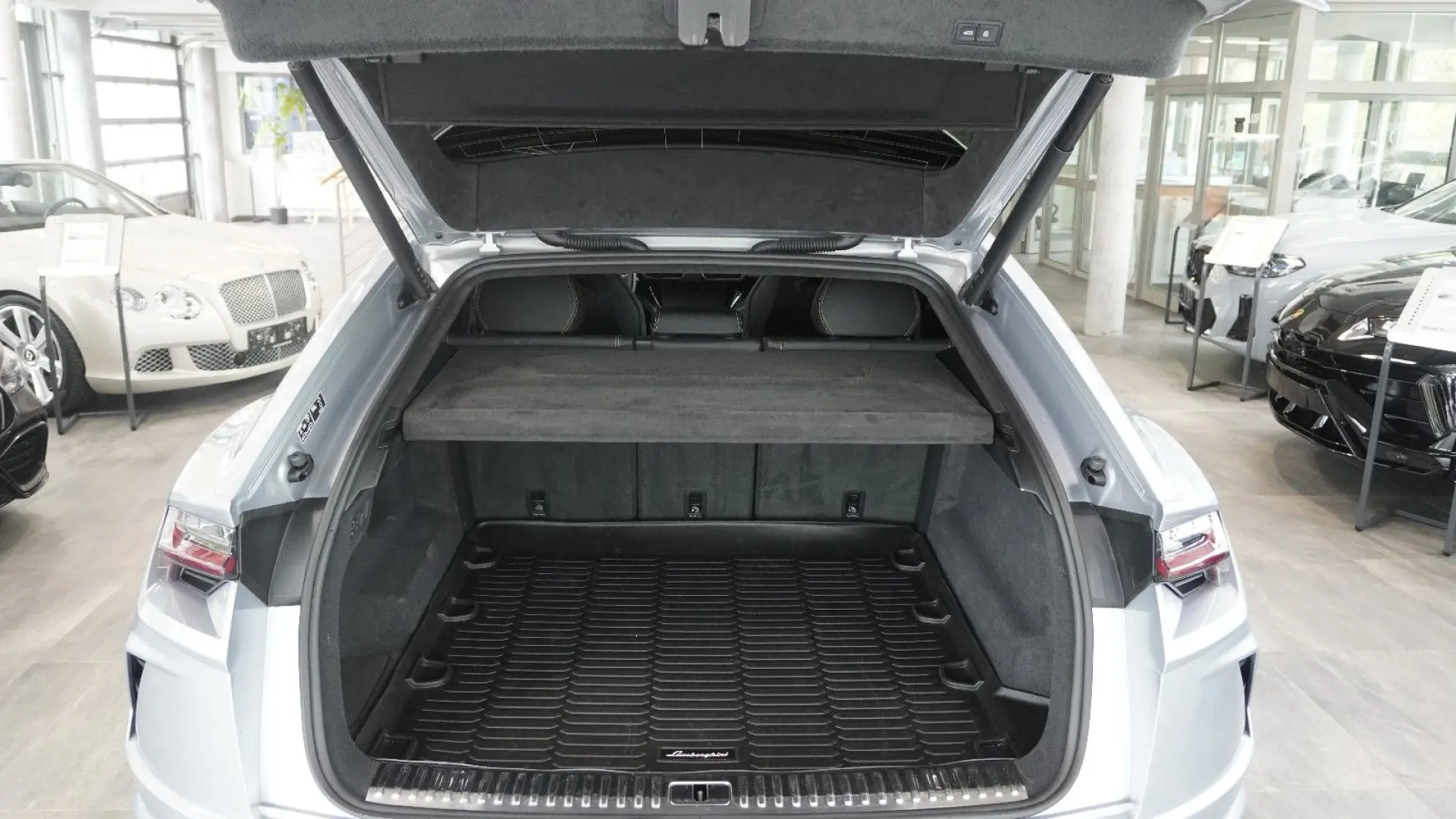 Urus  4.0 V8 Sport*PANO*SOFT*B&O*23