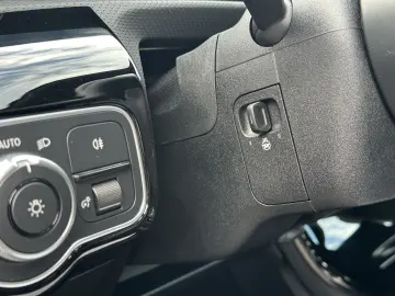 CLA 180 AMG Line | LED | SHZ | CAM | Keyless | D