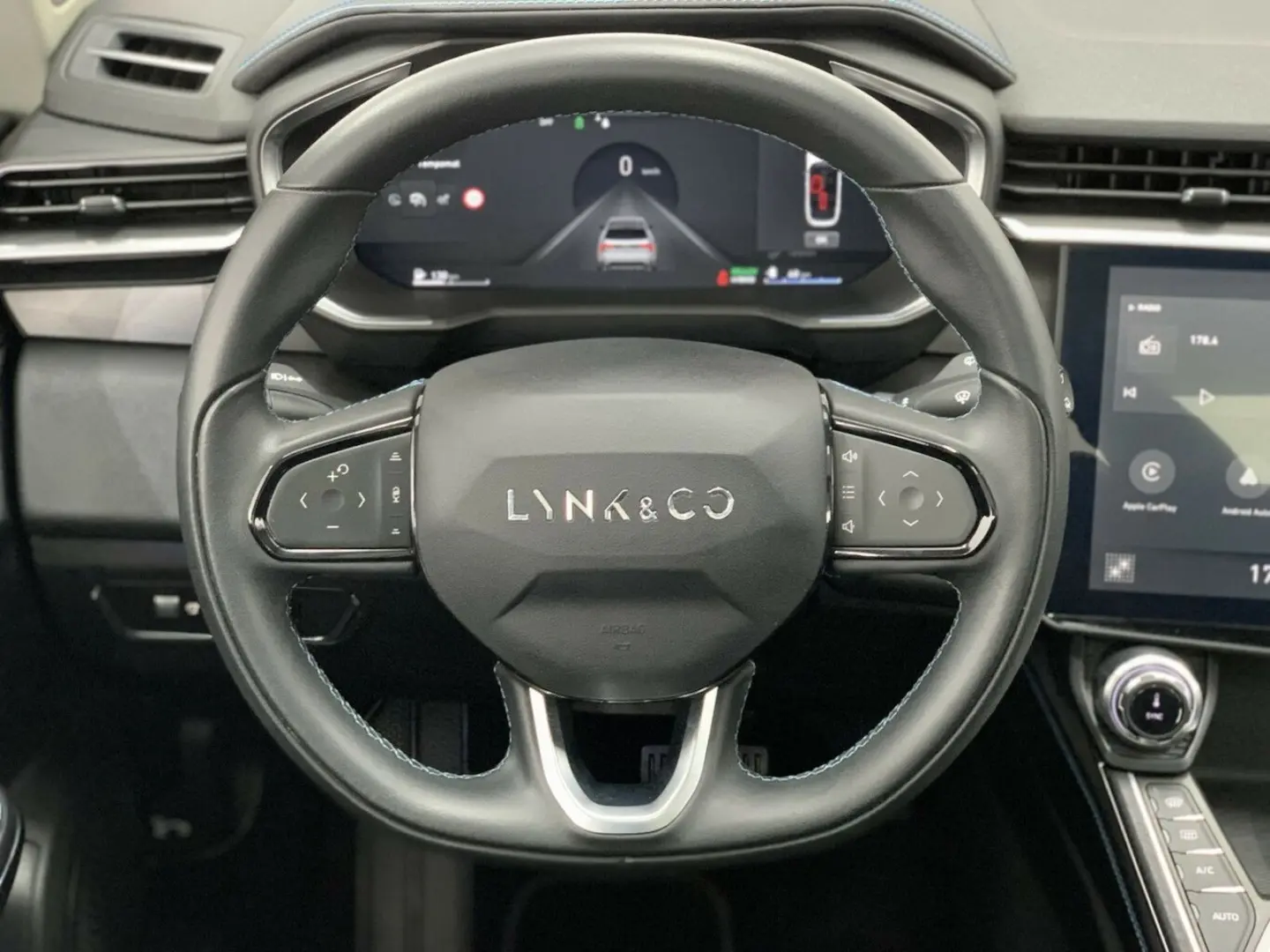 01 1.5 T PHEV Pano/SHZ/Navi/Cam/PDC