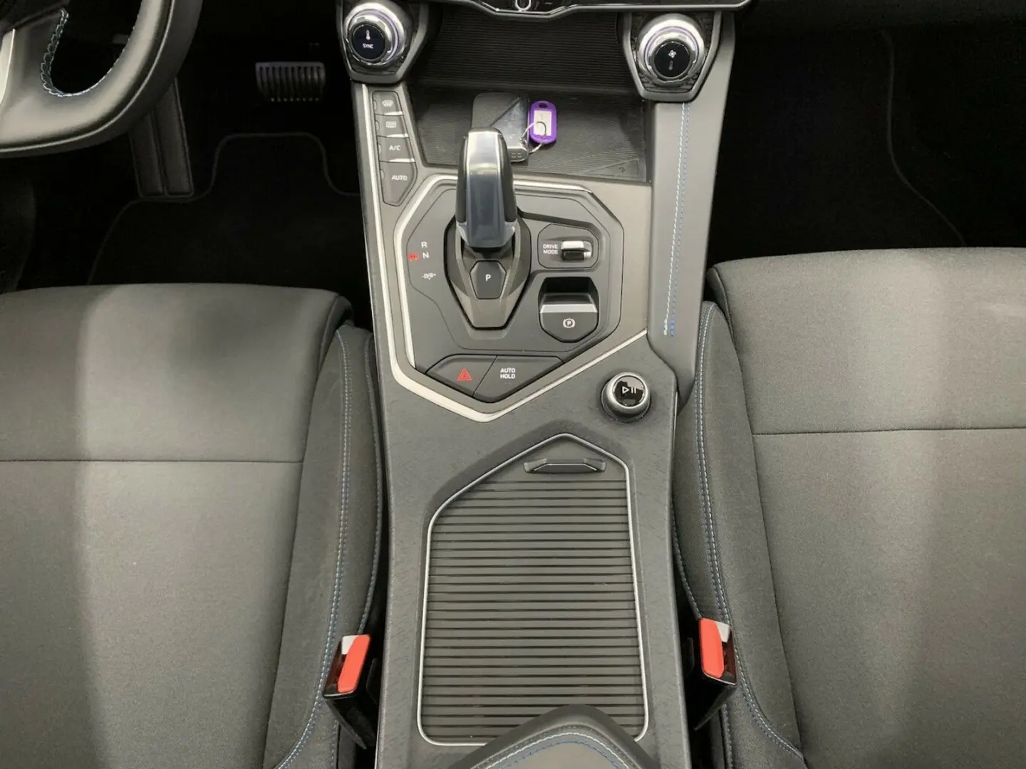 01 1.5 T PHEV Pano/SHZ/Navi/Cam/PDC