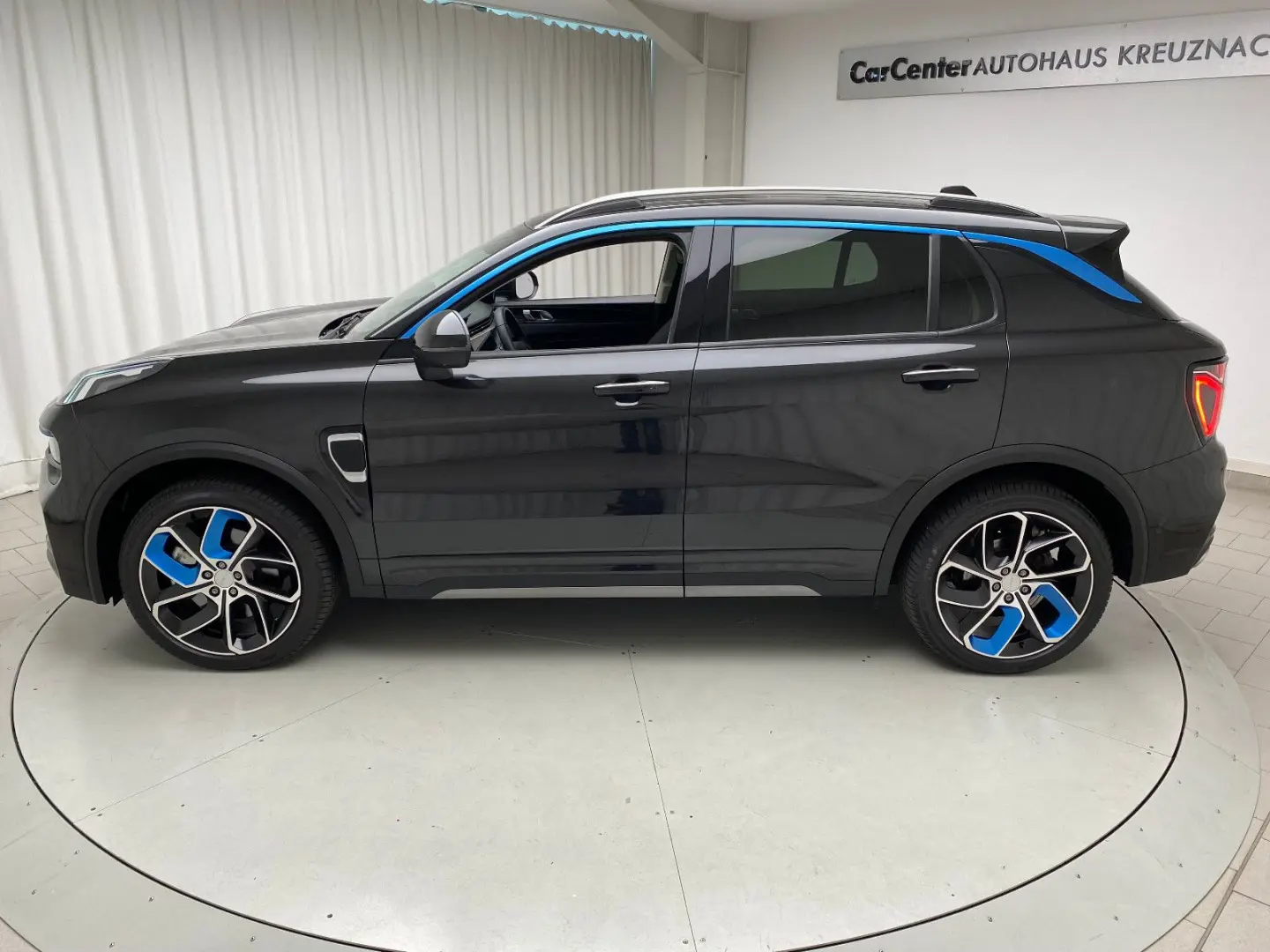 01 PHEV 1.5 Plug-in-Hybrid Automatik 360° Kamera