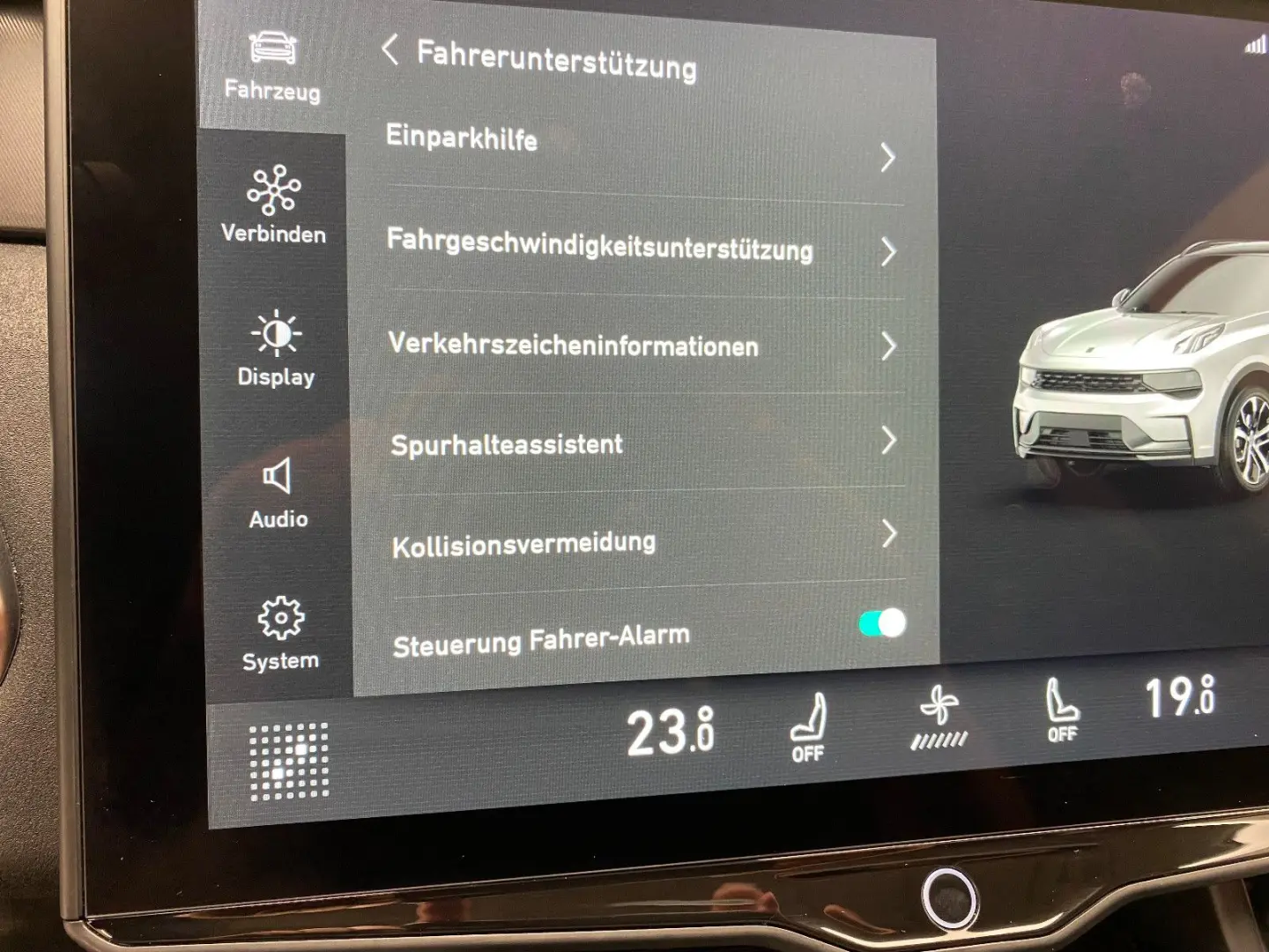 01 PHEV 1.5 Plug-in-Hybrid Automatik 360° Kamera