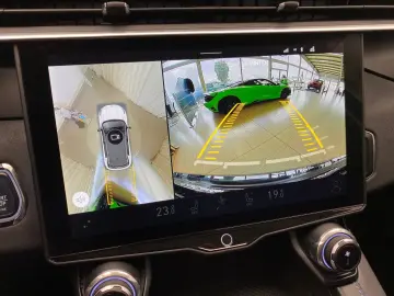 01 PHEV 1.5 Plug-in-Hybrid Automatik 360° Kamera