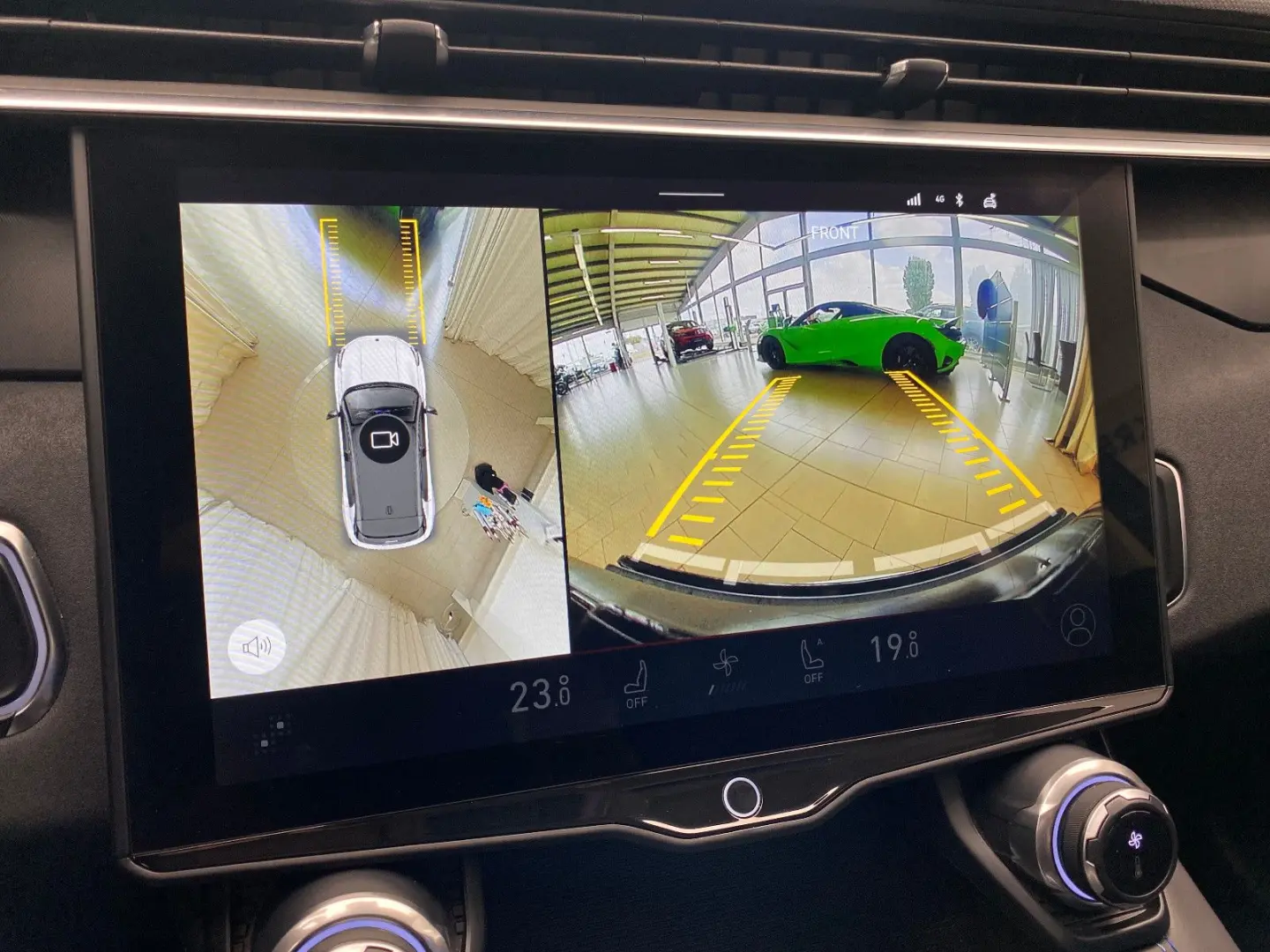 01 PHEV 1.5 Plug-in-Hybrid Automatik 360° Kamera