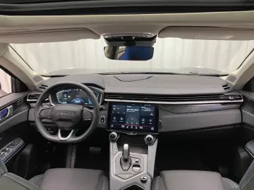 01 PHEV 1.5 Plug-in-Hybrid Automatik 360° Kamera