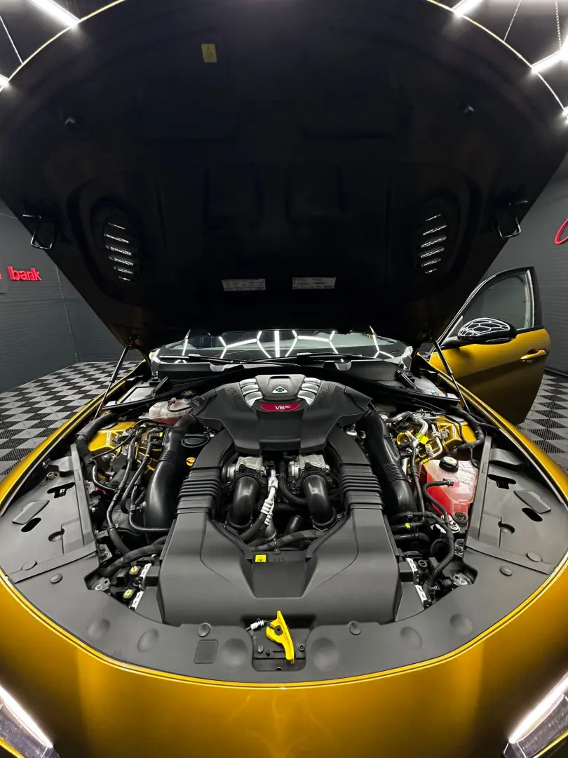 ALFA ROMEO GIULIA QUADRIFOGLIO 🍀, Full carbon, An 2022