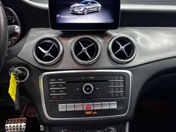 MERCEDES-BENZ CLA 180 AMG Line, 1.6 Benzina, An 2018
