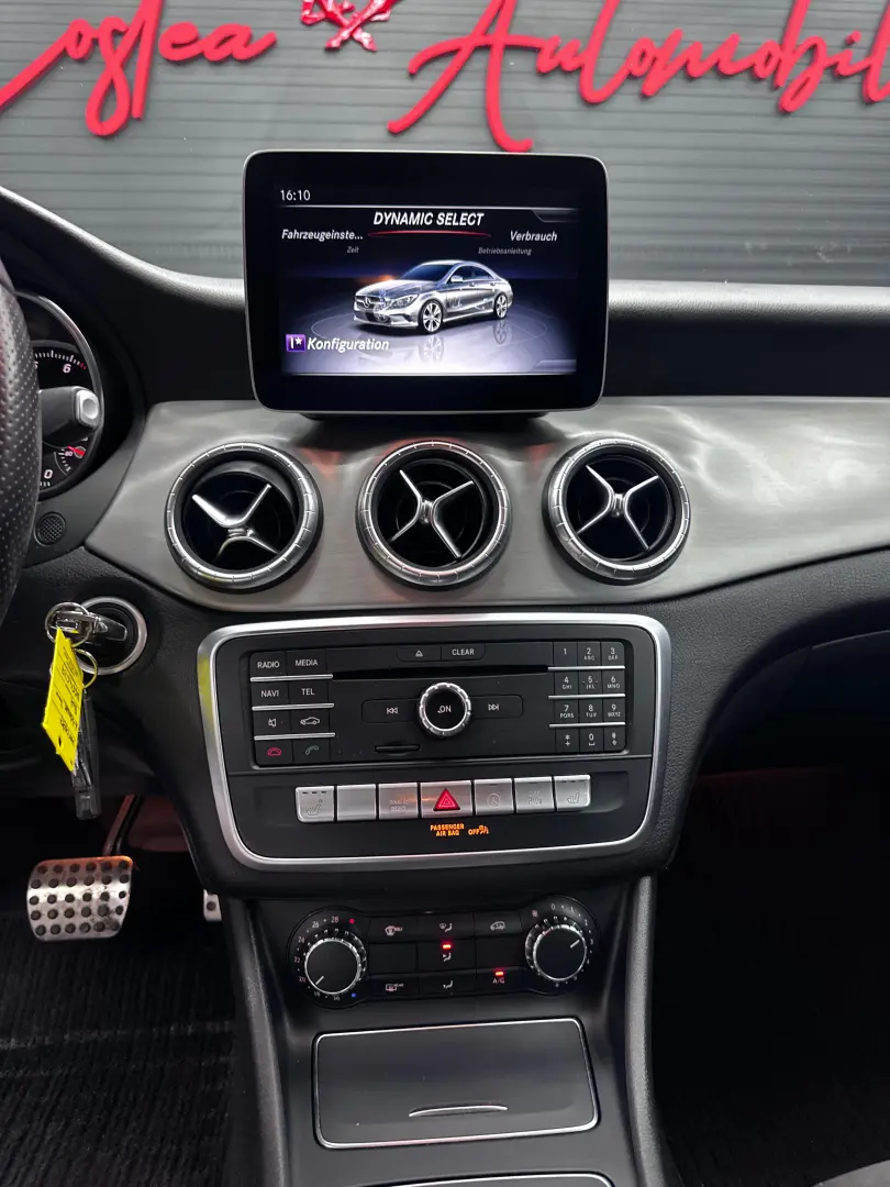 MERCEDES-BENZ CLA 180 AMG Line, 1.6 Benzina, An 2018
