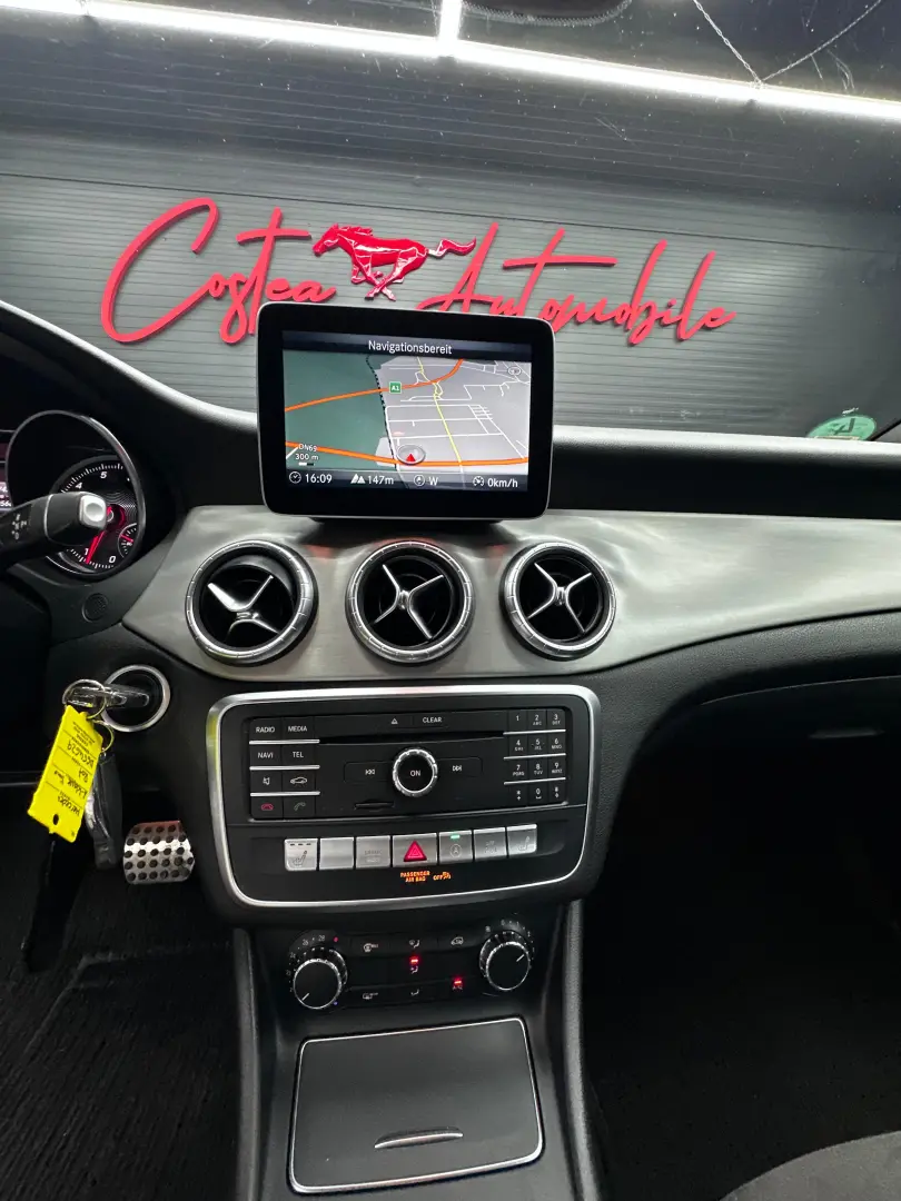 MERCEDES-BENZ CLA 180 AMG Line, 1.6 Benzina, An 2018