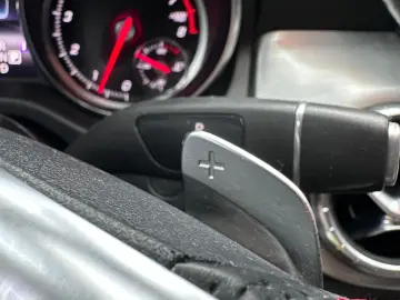 MERCEDES-BENZ CLA 180 AMG Line, 1.6 Benzina, An 2018