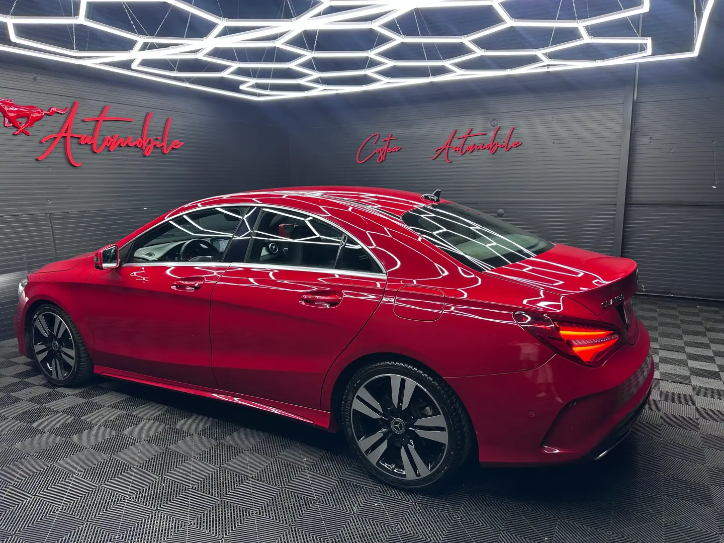 MERCEDES-BENZ CLA 180 AMG Line, 1.6 Benzina, An 2018