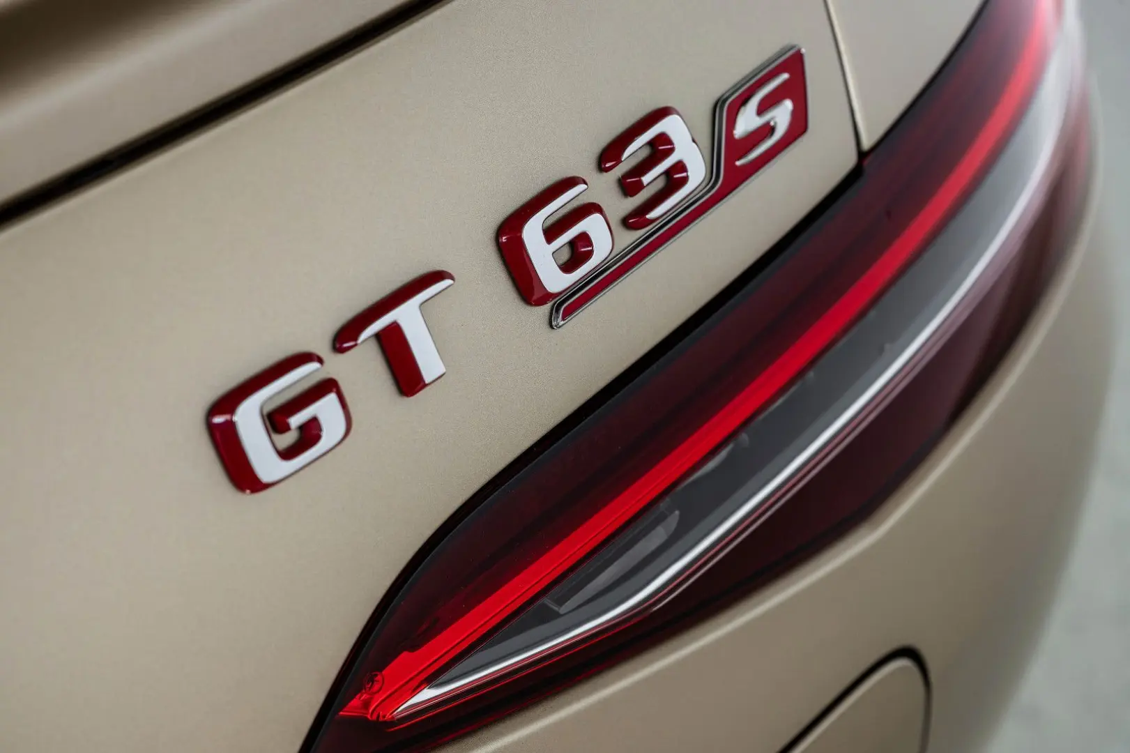 AMG GT 63 S E Perfo CARBON I+II MAGNO HIGH-CLASS