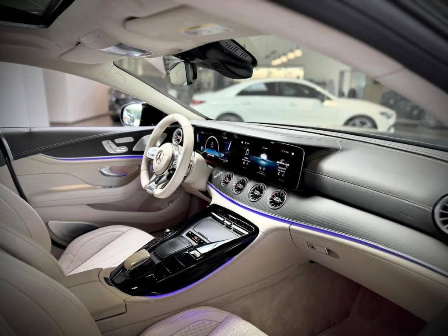 AMG GT 43 4M+ AMG+Memory+SDach+360+V8 Styling