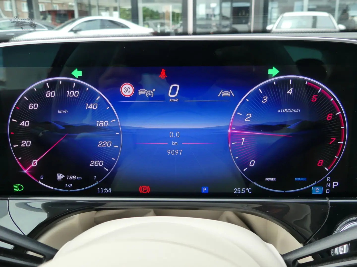E 200 Avantgarde Advanced Plus +SuperScreen+360°