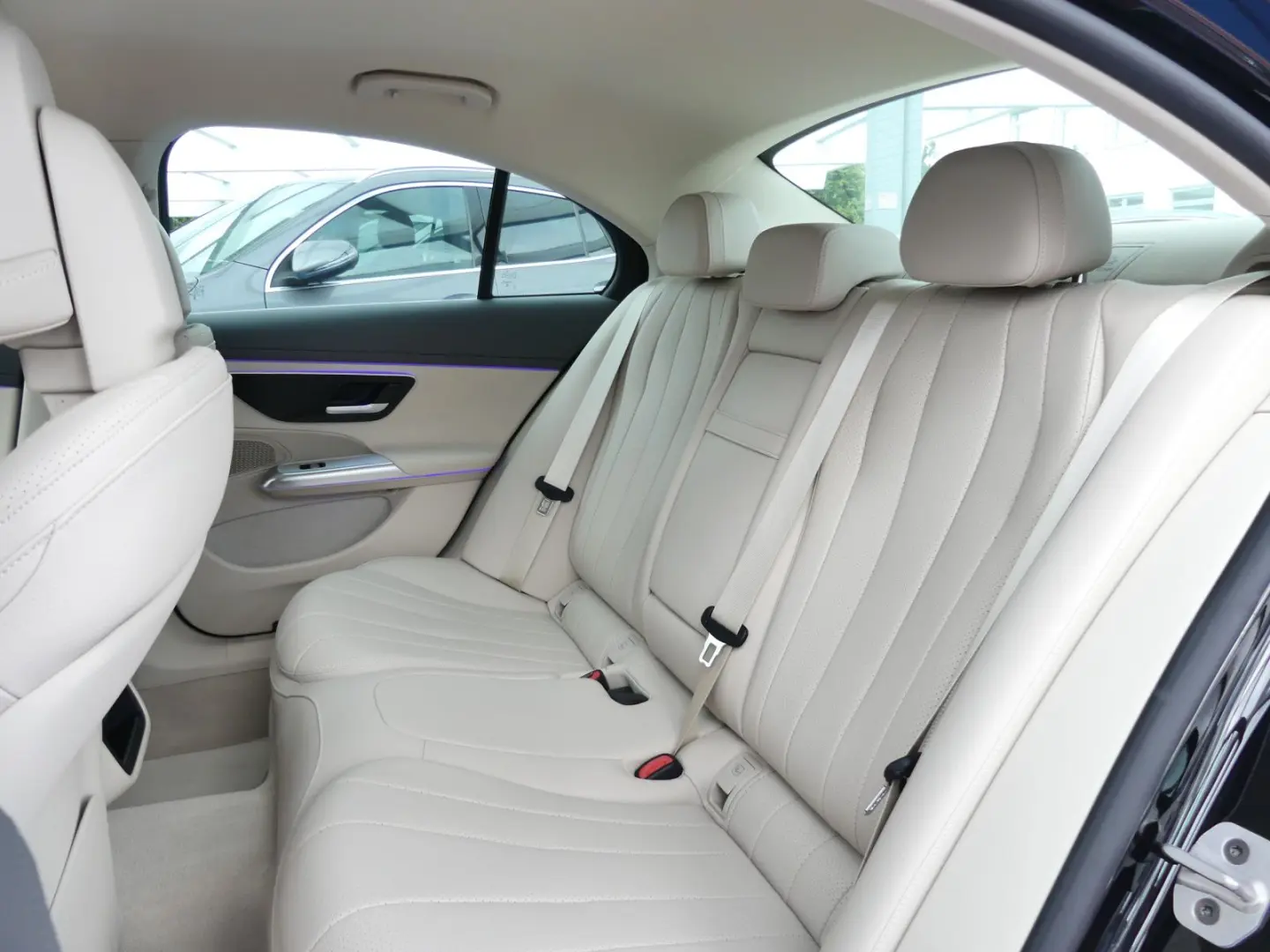 E 200 Avantgarde Advanced Plus +SuperScreen+360°