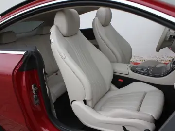 E 220 d Coupé Cp. PANORAMA Burmester AHK BEIGE